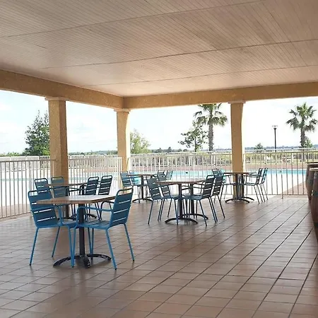 Un Bol D'air Frais Et De Soleil Entre Campagne Et Plage Beziers
